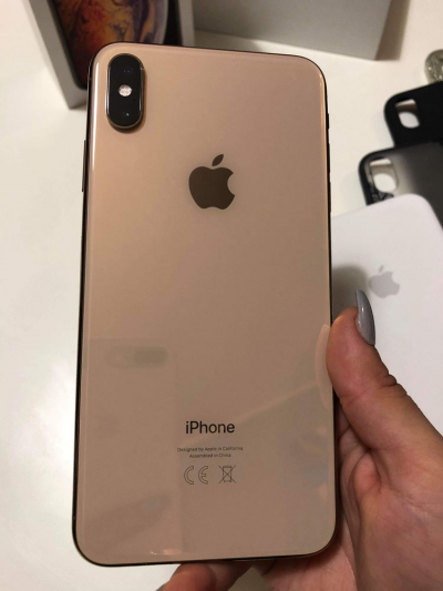 iPhone XS MAX 256Go GOLD neuf débloqué tout opérateur